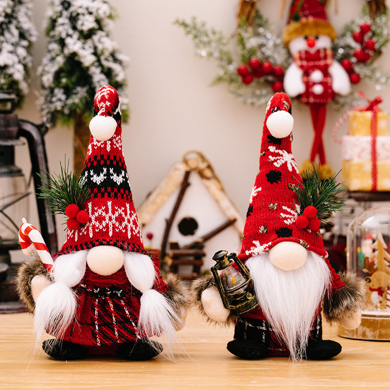 Christmas Crutch / Kerosene Lamp Gnome