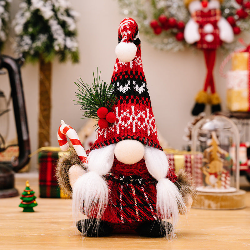 Christmas Crutch / Kerosene Lamp Gnome