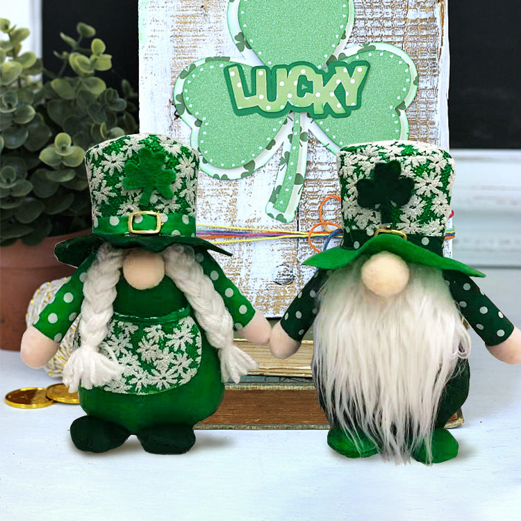 St. Patrick's' Day Gnome Couple