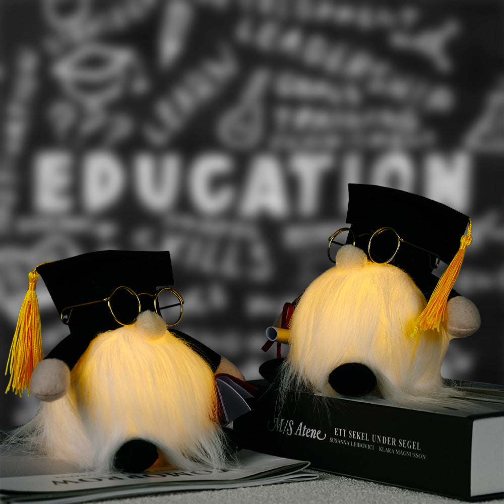 Bachelor Cap Graduation Gnome