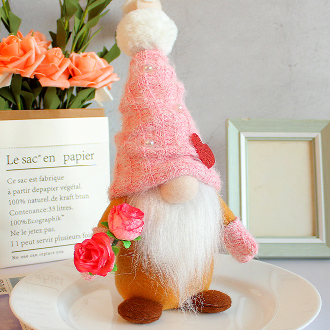 Flower and Heart Gnome